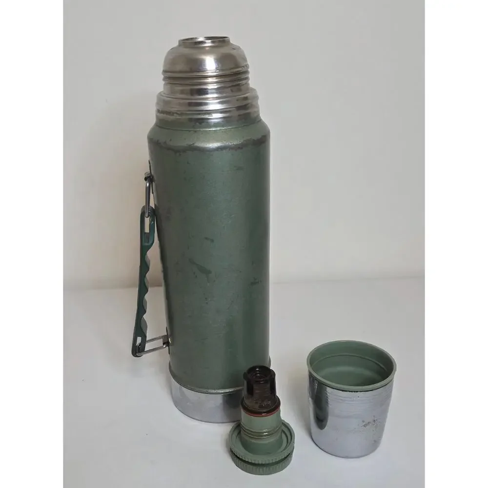 Vintage Aladdin Stanley Thermos 1 Quart model A-944DH - Picture 3 of 4